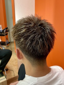 美容室オルセー ハイライト×スパイキーショート