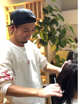 ヘアイズライフ ポコアポコ(hair is life poco a poco)の写真/【完全マンツーマン施術】経験豊富なStylistのこだわりサロン！思い通りのstyleに何度でも通いたくなる。