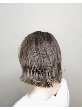 エムロード 深草店 ラフウェーブベージュ