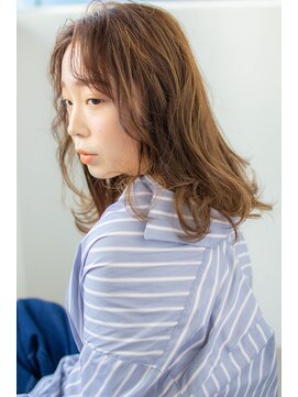 アコロン(acoron) 小顔カット_くびれセミディ_アッシュカラー _新宿