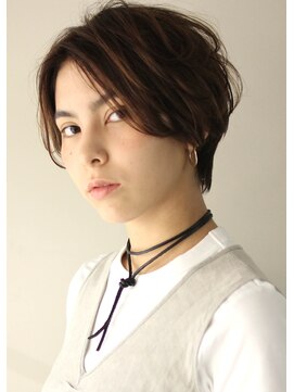 サーカス バイ ビュートリアム 青山(CIRCUS by BEAUTRIUM) 前髪長め　手入れ簡単　マッシュショート　毛先パーマ