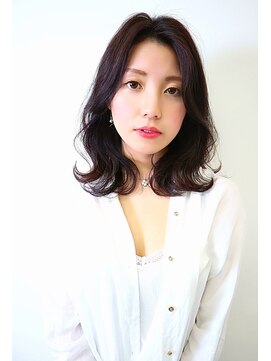 ヘアアンドメイク ドーリー(Hair&Make Dolly) ミディアムローレイヤー