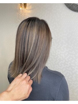 ヘアーアンドメイク ドレス(DRESS) エアタッチバレイヤージュ