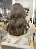 シークレットハイライトでつくる透けるオリーブベージュ