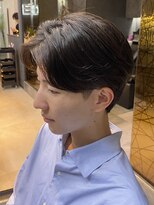 リード(REEED)&nbsp;センターパート縮毛矯正マッシュ刈り上げ毛流れツーブロック