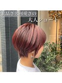 【耳掛けが可愛い!美シルエット】ショートスタイル