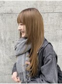 ナチュラルベージュとレイヤーカット