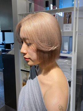 ベレーザ 渋谷(BELEZA) 12855艶髪ホワイトブロンド韓国タンバルモリボブマロンベージュ