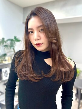 ヴェイン 渋谷(vain) イルミナカラーレイヤーカット顔まわりカット