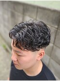 ツーブロック×アイロンパーマ