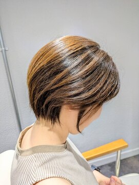 カミケンアジト(kamiken.ajito) 美シルエット◎大人ショートカット【カミケンアジト/福島】