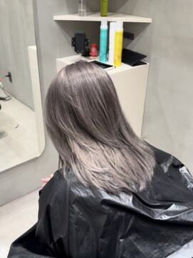 ミルクティーベージュホワイトグレージュブリーチダブルカラー