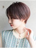 大人可愛い20代30代40代黒髪前下がりひし形小顔ハンサムショート