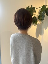 エム(EMU) 襟足スッキリショートスタイル