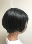 ショートボブ