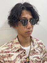 フィフス 原宿(fifth)&nbsp;波巻きスパイラルツイストスパイラルパーマセンターパートウルフ