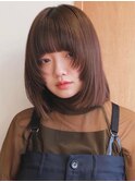 顔周りレイヤーカットくびれヘアミルクティーベージュカラー