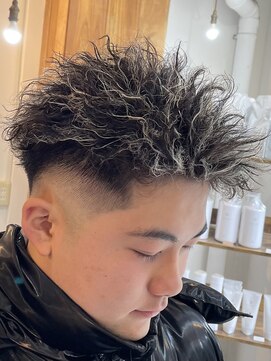 ルートヘアー(Root Hair) かきあげツイスト×ホワイトメッシュ