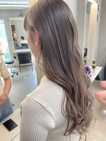 エウペ 渋谷(WEUPE)&nbsp;斜めバング/グレージュカラー/デザインカラー/シルキーベージュ