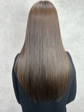 ルノン(LUNON) イメチェンヘアスタイルホワイトブロンド外ハネボブ美髪のススメ