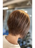 前下がりハンサムショート