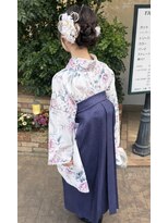 ファーレンピュアスウィート(fahren-pure-suite) 袴スタイルヘアアレンジシニヨン