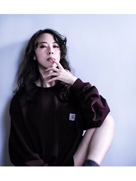 マロウズ(Marrows) 【Marrows】前髪ウェーブがアクセントのシャビールック