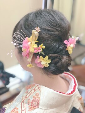 美容室髪結 振袖アップ