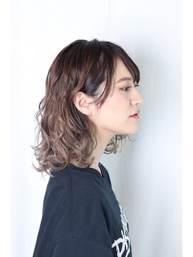 エクボ バイ リコ(ecubo bylico) グラデーションベース＋イルミナグレージュ