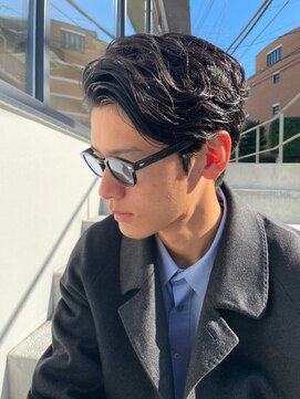 クオル 立川(QOL) ビジネスショートかきあげ無造作パーマ七三ツーブロック刈り上げ