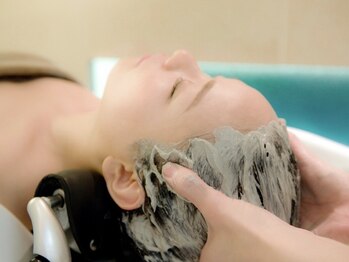 アマンガール(AMAN GIRL)の写真/【マイクロスコープでの頭皮診断付きメニュー・クーポンあり】ミネラル豊富な泥ヘッドスパがオススメです！
