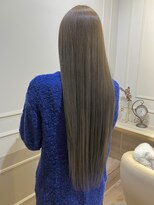 アンド ラ ブランシュ(&.La Blanche) 黒髪カタログ/グレーベージュ/レイヤーロング/アッシュカラー