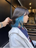 ロンド レア 天神大名店(Lond Le’a)&nbsp;天神大名ダブルカラーターコイズブルーインナーカラー髪質改善