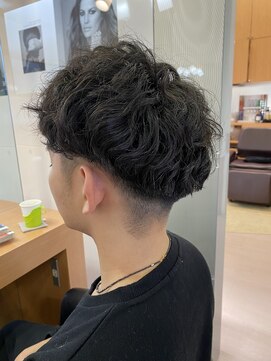 シャンプーボーイ ヒノ(SHAMPOO BOY Hino) スパイラルショート