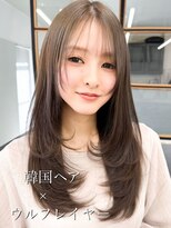 くびレイヤーエモージュ小顔カットシースルーバング大人ガーリー