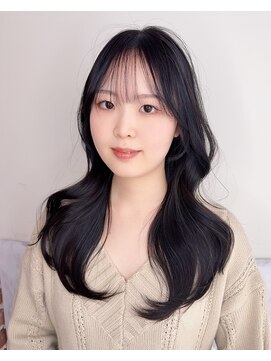 エニー 栄(Any) 韓国レイヤー×ダークグレー