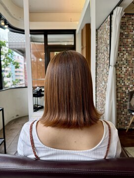 アズーア ヘアーアンドスパ(azure hair&spa) ストレート×ハイトーン
