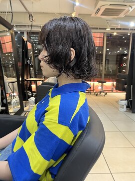 アクアオモテサンドウ(ACQUA omotesando) △ボブパーマミディアムパーマデジタルパーマブルーブラック