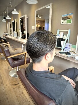 ヘアーメイクロージー 八軒店 (HAIR MAKE ROSY) ツーブロハイライトマッシュ