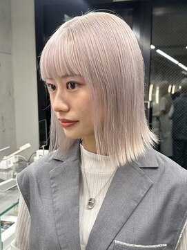 ソル ジングウマエ(SOL JINGUMAE) 表参道ハイトーンカラーショートヘアボブブロンドペールカラー