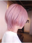 ピンクベージュレイヤーショートハッシュカットボブルフ