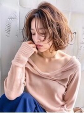 ネハス ナガオカ(nehus.nagaoka) 17. ミルクティーブロンド/ラフウェーブ/ブリーチ