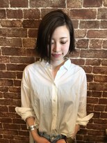 リラ バイ クオーレ(LIRA by CUORE)&nbsp;ばつっとぶつ切りラインの外ハネボブ