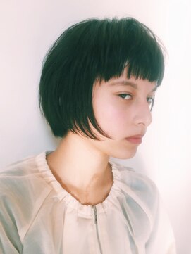 シスタ(SISTA) 黒髪小顔ショートボブワンレン/20代30代40代50代60代