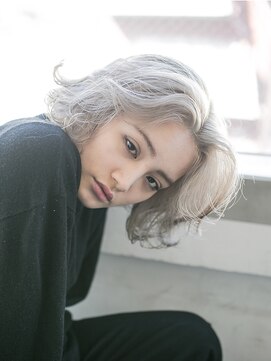 ソーコ 渋谷(SOCO) 【SUN】シルクグレージュ◎伸ばしかけセンターパート大人ボブ