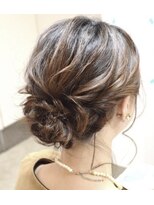 ヘアアンドメイクフリッシュ(HAIR&MAKE FRISCH)&nbsp;結婚式 二次会 パーティー ルーズ ヘアアレンジ