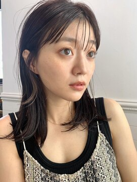 ディッセンバー 神宮前(December) 大人かわいいフェザーバングミディ