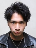 ツイストスパイラル波打ちスパイラルセンターパート刈り上げ束感