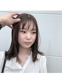 ベージュ