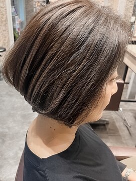 ビースリー ロア ハイライト×イルミナカラー